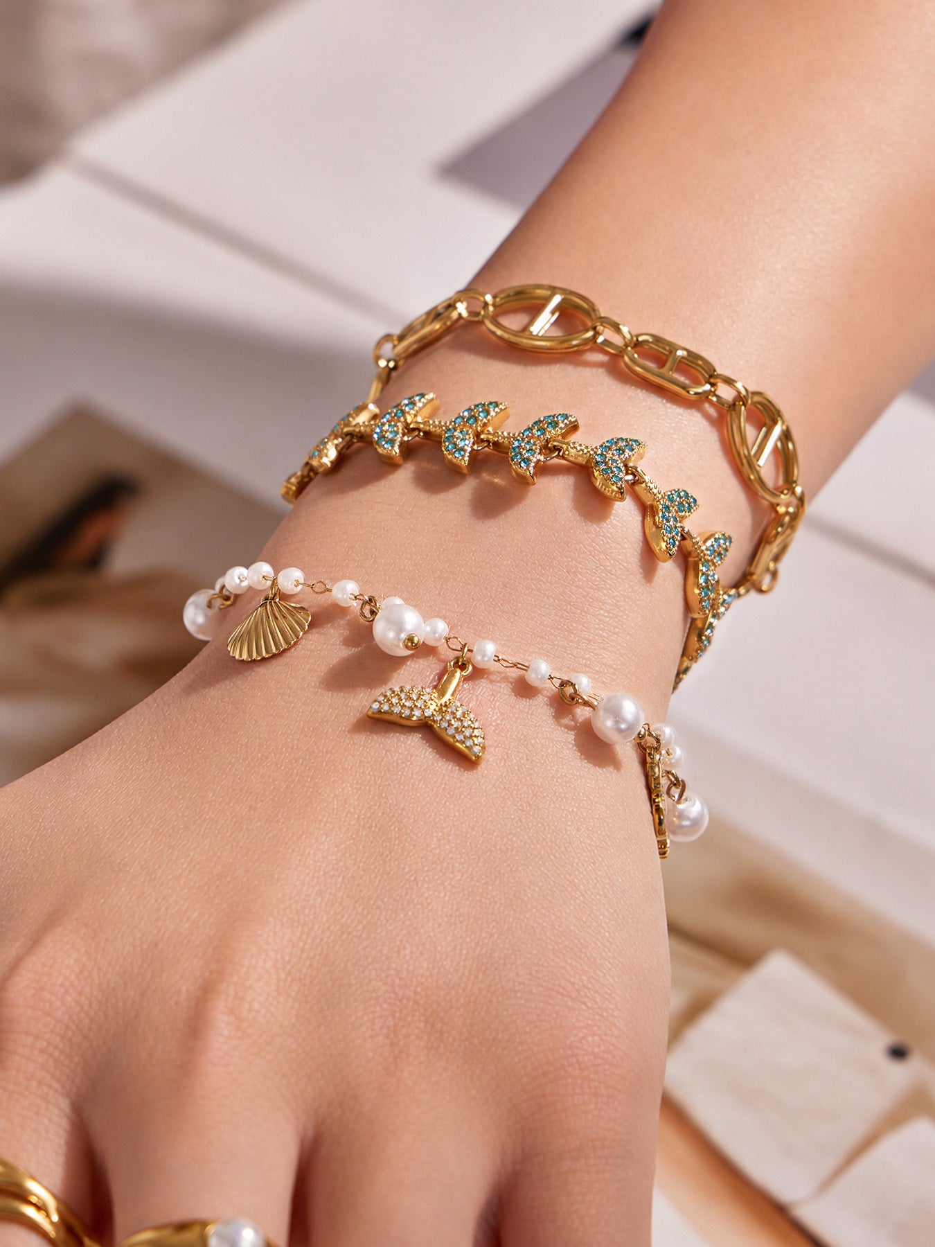 316L Stainless Steel 18K PVD Gold Shell Pearl Bracelet made with 316L stainless steel and 18K PVD gold finish for wholesale jewelry buyers - image 5