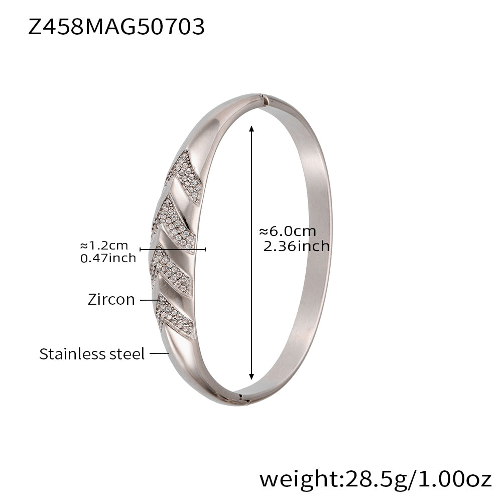 Silver stainless steel bracelet (Z458MAG50703), 1.2cm white zircon herringbone detail, inner diameter 6cm, weight 28.5g