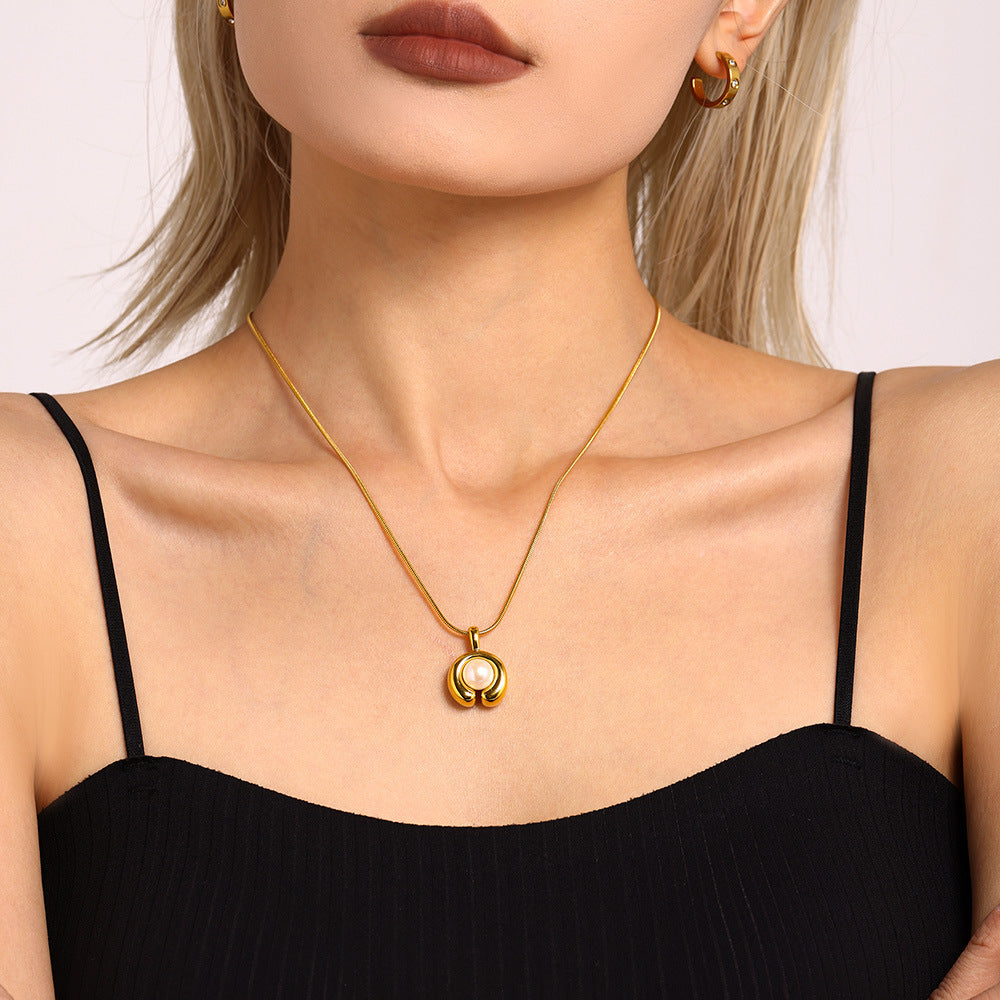 316L Stainless Steel 18K Gold PVD Plated C-shape Freshwater Pearl Necklace - elegant lifestyle look