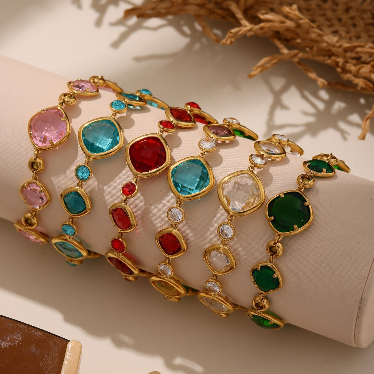 316L Stainless Steel 18K Gold PVD Plated Inlaid Necklace - luxury texture close up