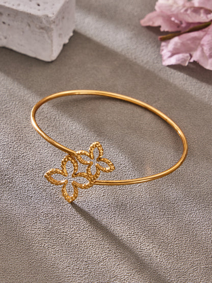 316L Stainless Steel 18K Gold PVD Minimalist Floral Open Bangle - exquisite craftsmanship detail
