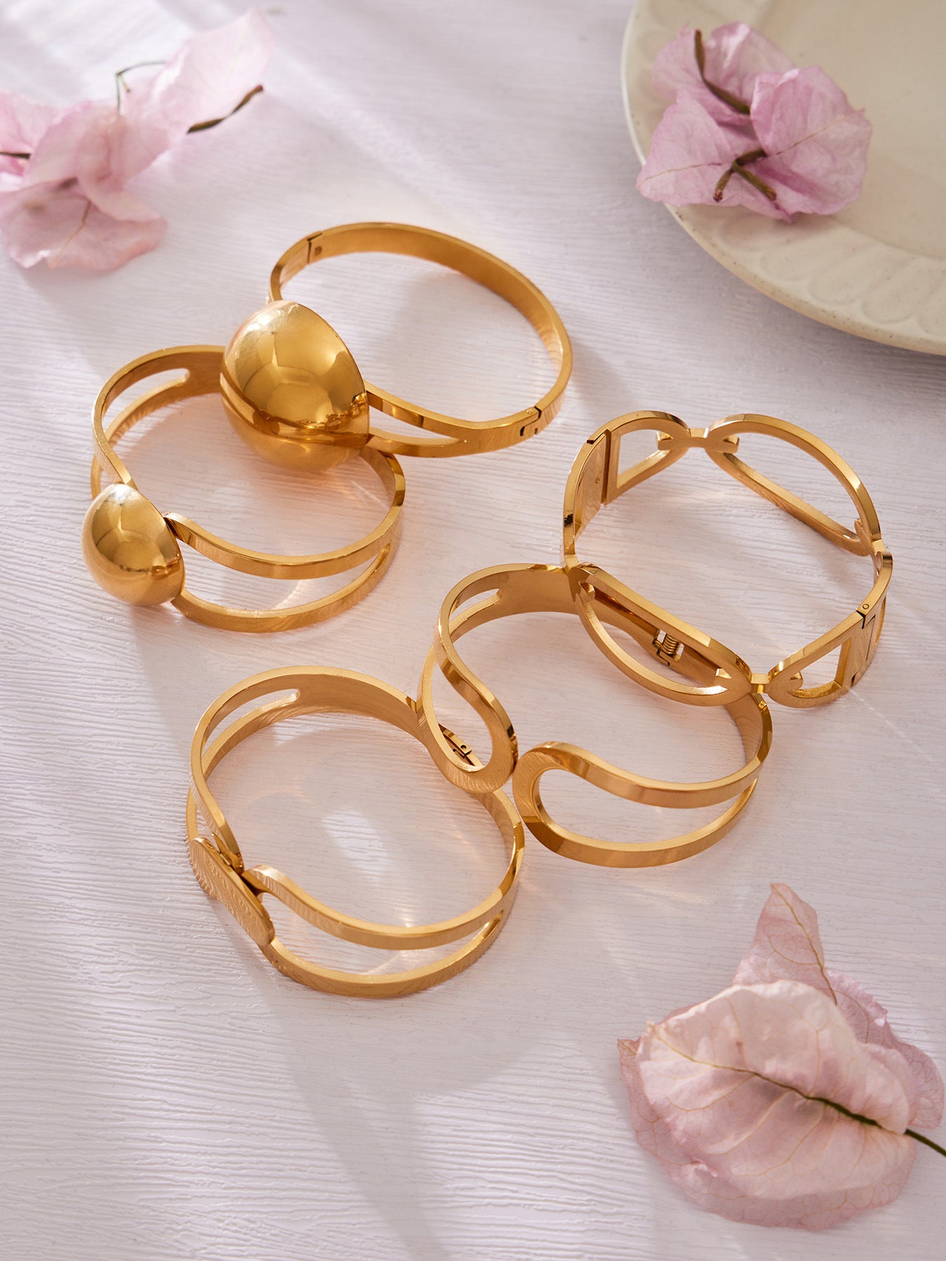 316L Stainless Steel 18K Gold PVD Minimalist Geometric Bracelet - elegant lifestyle look