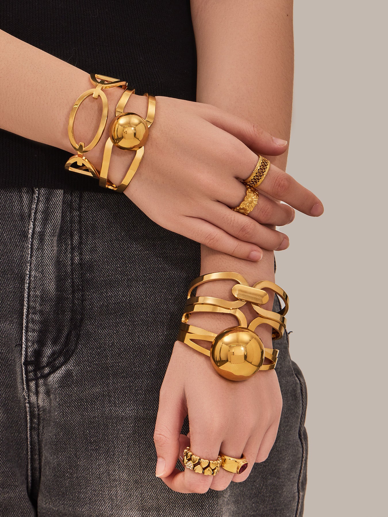 316L Stainless Steel 18K Gold PVD Minimalist Geometric Bracelet - luxury texture close up