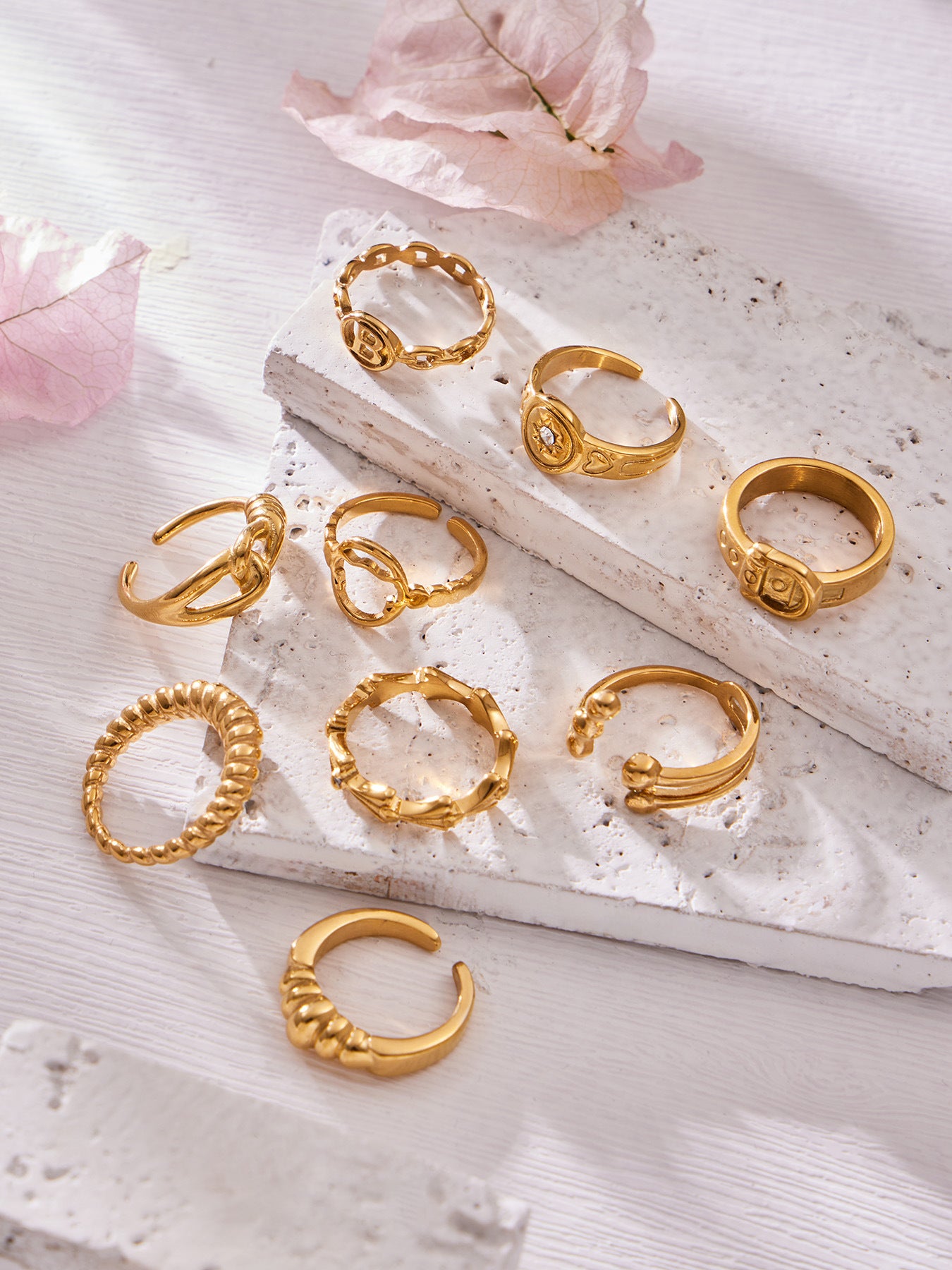 316L Stainless Steel 18K Gold PVD Minimalist Geometric Openwork Ring - elegant lifestyle look