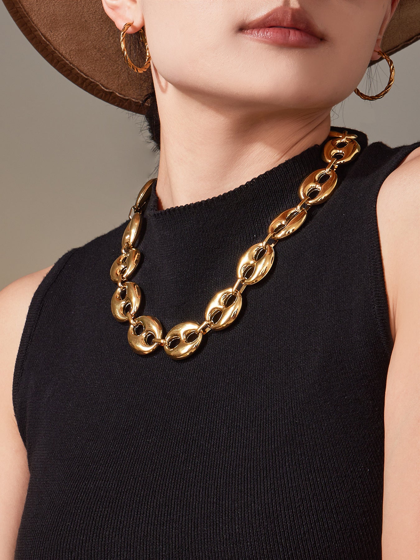 316L Stainless Steel 18K Gold PVD Two-Tone Coffee Bean Necklace - exquisite craftsmanship detail