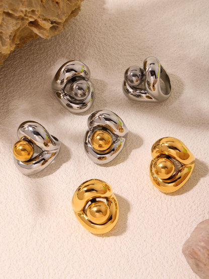 316L Stainless Steel 18K Gold PVD Two-Tone Ring - exquisite craftsmanship detail