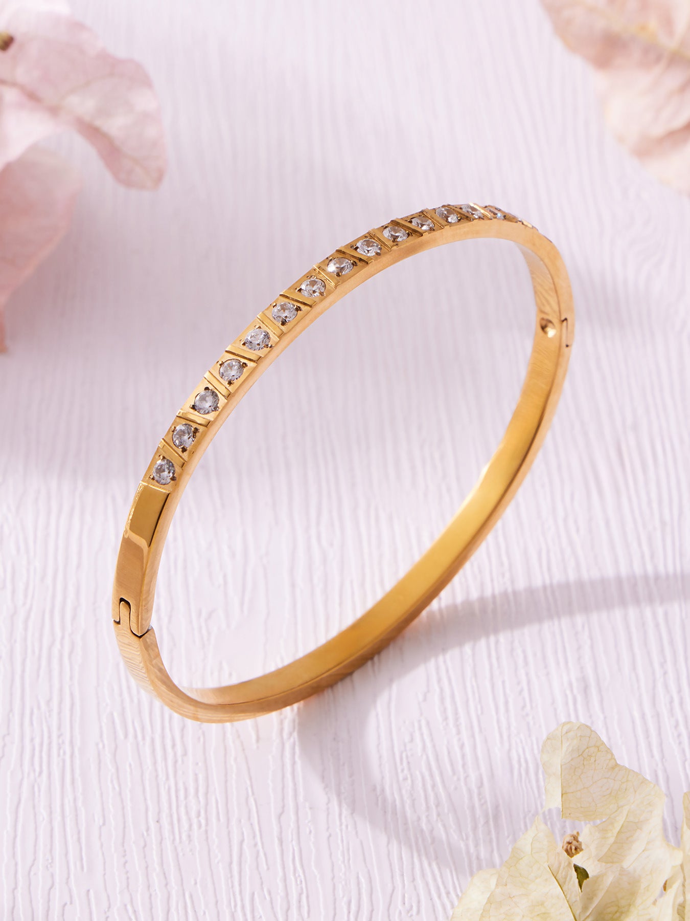 316L Stainless Steel 18K Gold PVD Waterproof Minimalist Open Bangle - luxury texture close up