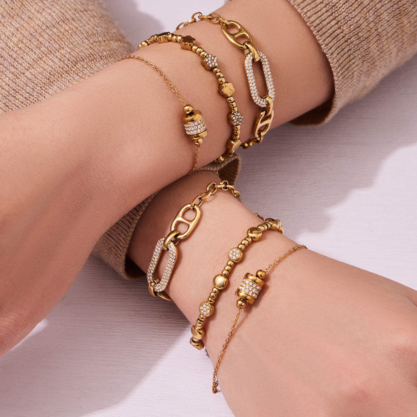 Close-up of 316L Stainless Steel 18K Gold PVD star bead bracelet on wrist, hypoallergenic for sensitive skin