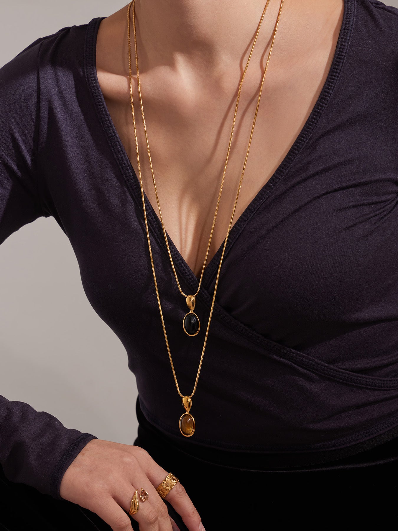 316L Stainless Steel Natural Stone Vintage Oval Pendant Necklace - luxury texture close up