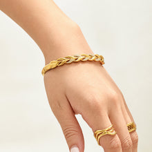 304 Stainless Steel 18K PVD Gold Twist Rope Zircon Bangle made with 304 Stainless Steel and 18K PVD gold finish for wholesale jewelry buyers - image 12
