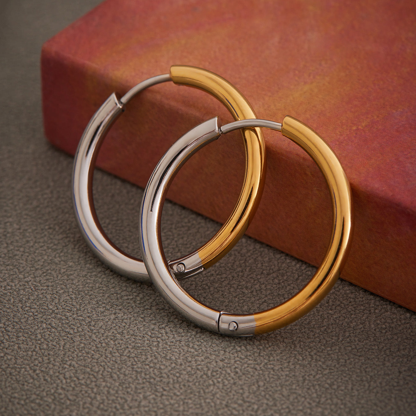 316L Stainless Steel Mixed Metal Two-Tone Minimalist Hoop Earrings | PVD Gold Huggie Hoops