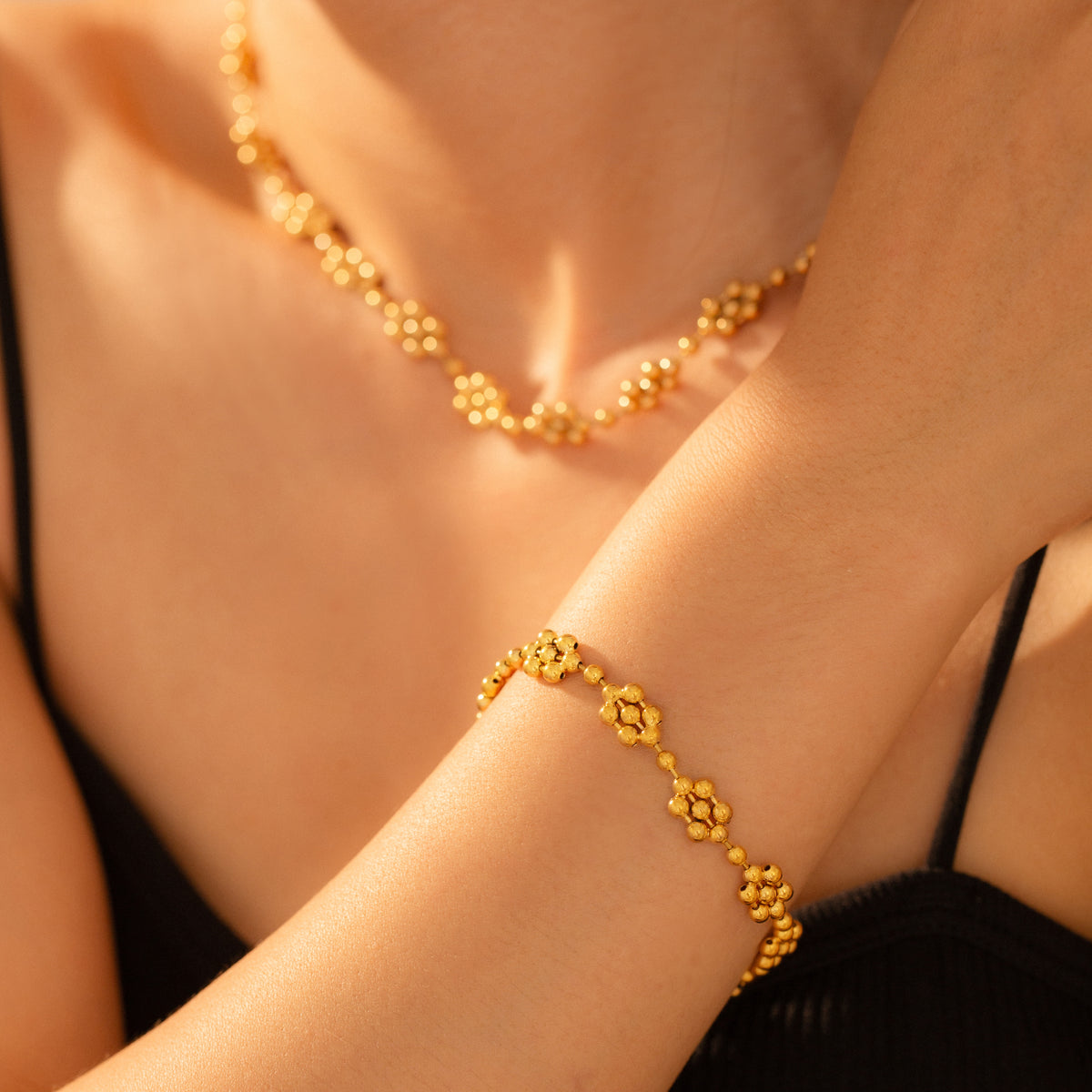 Miduoduo TXP069-TXE069 Bracelet - Lifestyle Wearing View 3