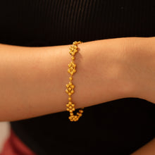 Miduoduo TXP069-TXE069 Bracelet - Lifestyle Wearing View 5