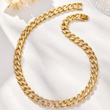 Miduoduo TXP628 Chunky Cuban Chain - Still Life Scene View 02
