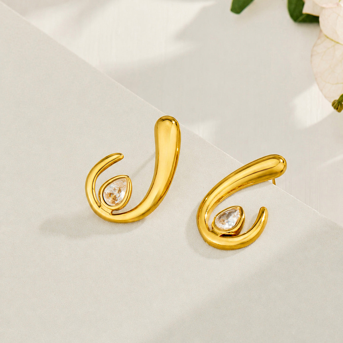 316L Stainless Steel 18K PVD Gold U-Shaped Zircon Ear Earrings made with 316L stainless steel and 18K PVD gold finish for wholesale jewelry buyers - image 3