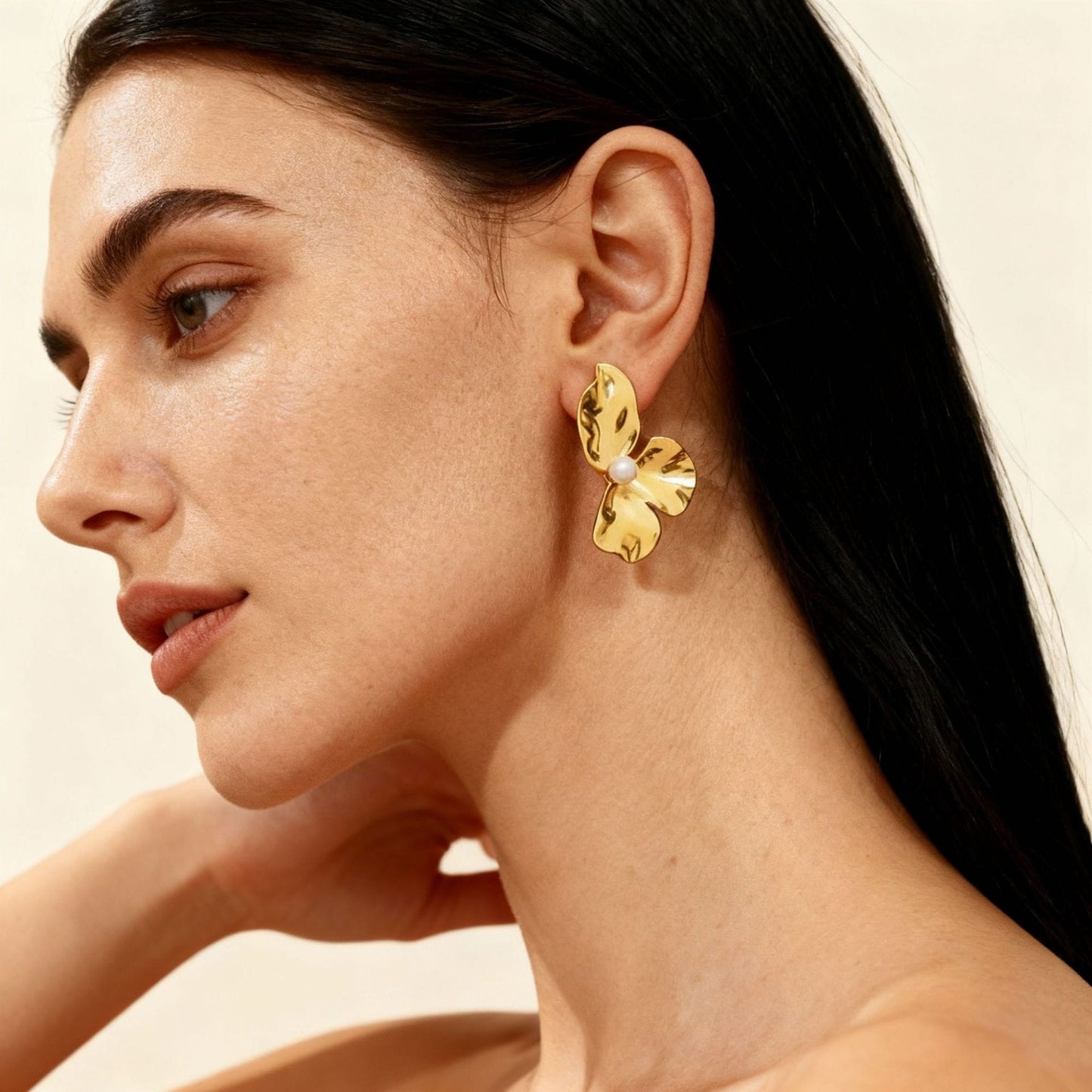 316L Stainless Steel Three-Petal Shell Pearl Stud Earrings