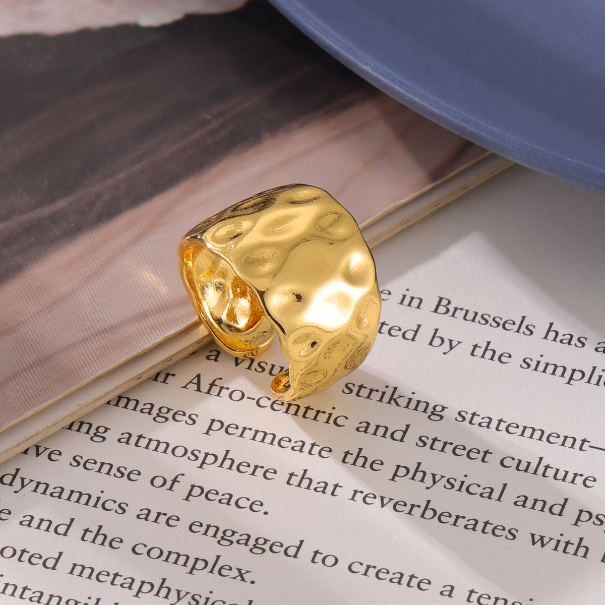 Wide 18K gold plated open ring with irregular hammered copper design