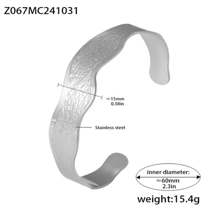 Z067MC241031 silver wave bangle spec view (stainless steel), inner diameter 60mm, weight 15.4g