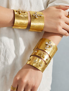 316L Stainless Steel 18K PVD Gold Zircon Bangle Set made with 316L stainless steel and 18K PVD gold finish for wholesale jewelry buyers - image 10