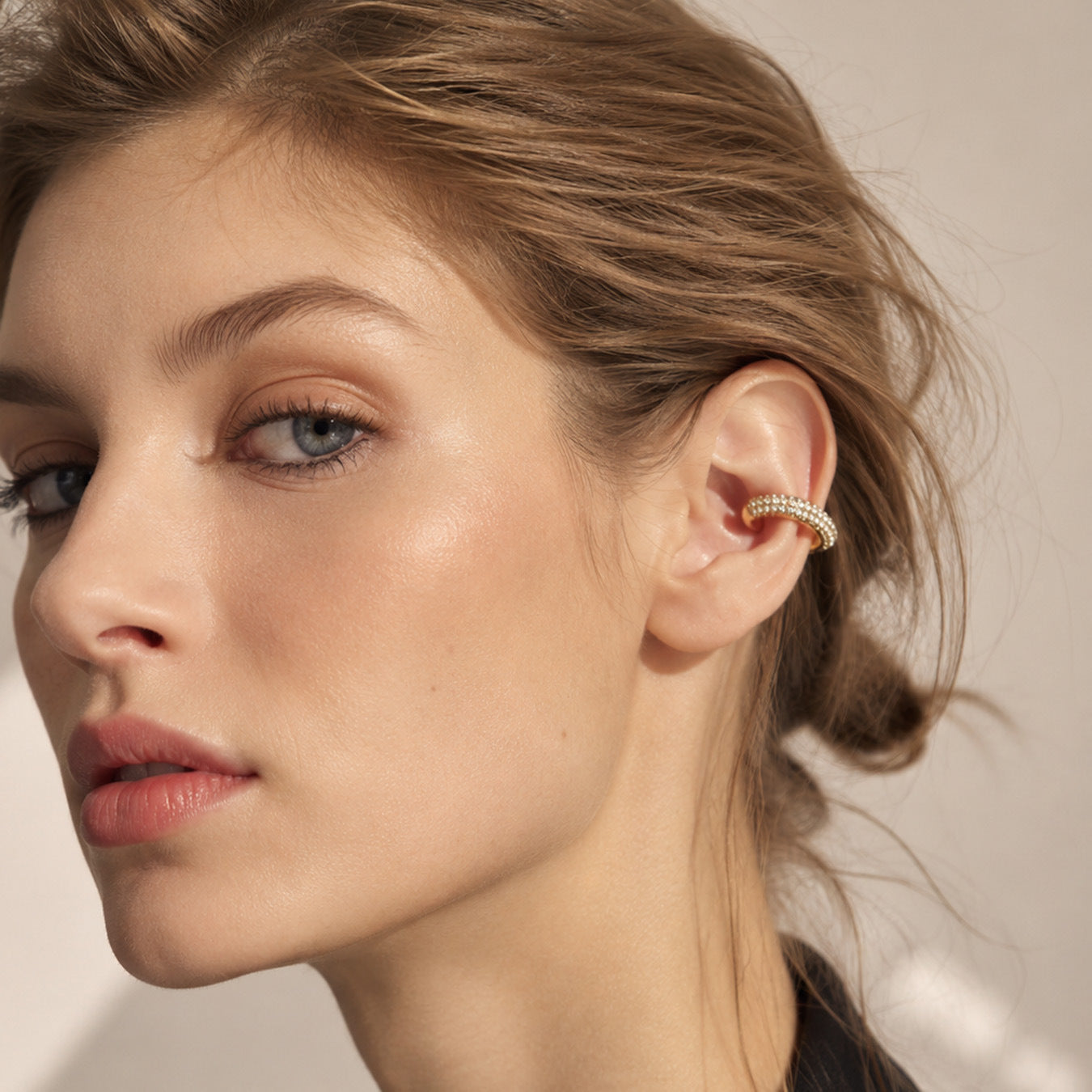 Stylish steel color zircon ear clip perfect for casual wear