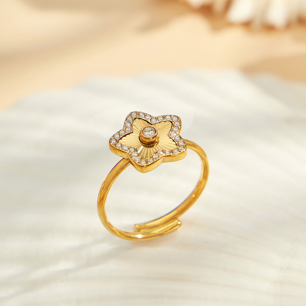 Close-up of the Square Zircon Ring in 18K Gold Finish
