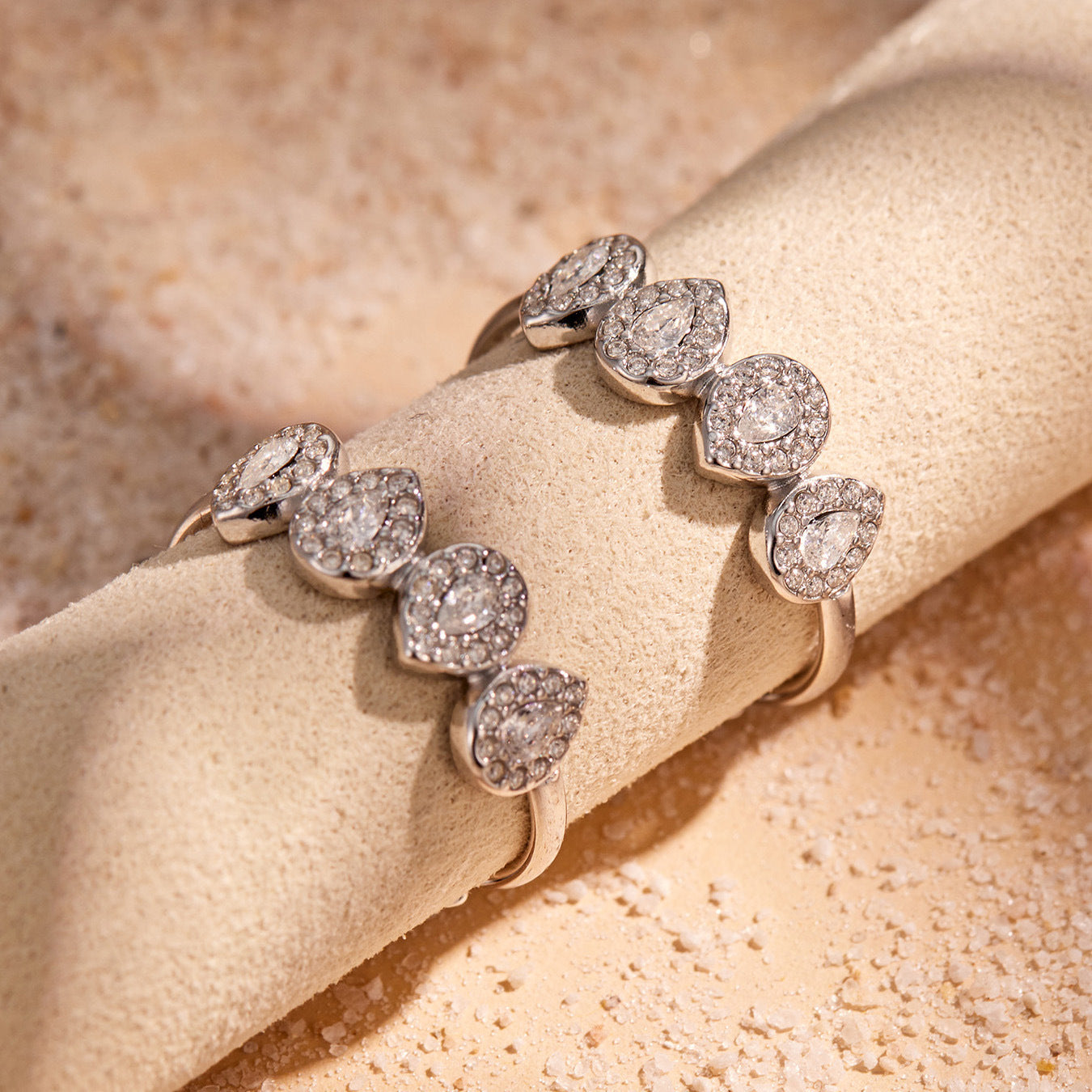 Chic pink zircon ring for women